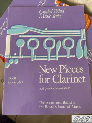 New pieces for clarinet book 1