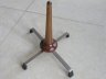 Wooden clarinet stand with folding base - thumbnail picture 1